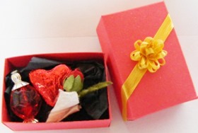 DOLLS HOUSE BOXED VALENTINES GIFT